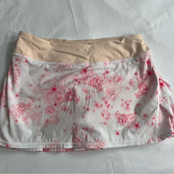 Lululemon Dresses & Skirts - Lululemon Floral Tennis Skirt Pink White Size 6 Built In Shorts Pocket